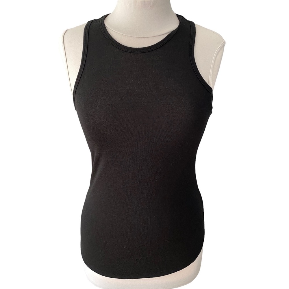 Banana Republic new black tank, size XS. Polyester/rayon/spandex blend.(NWT)